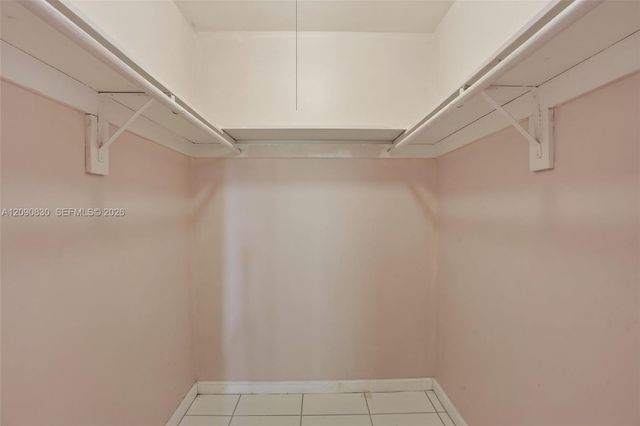 10786 N Kendall Drive D14, Miami, FL 33176