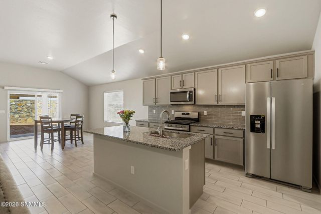 4909 Luray Lane, Las Cruces, NM 88012