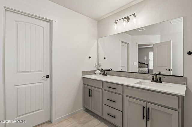 4909 Luray Lane, Las Cruces, NM 88012