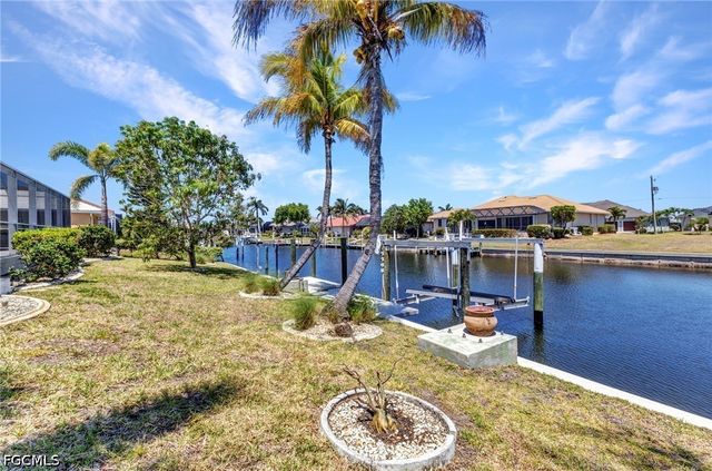 2718 Saint Thomas DR, Punta Gorda, FL 33950