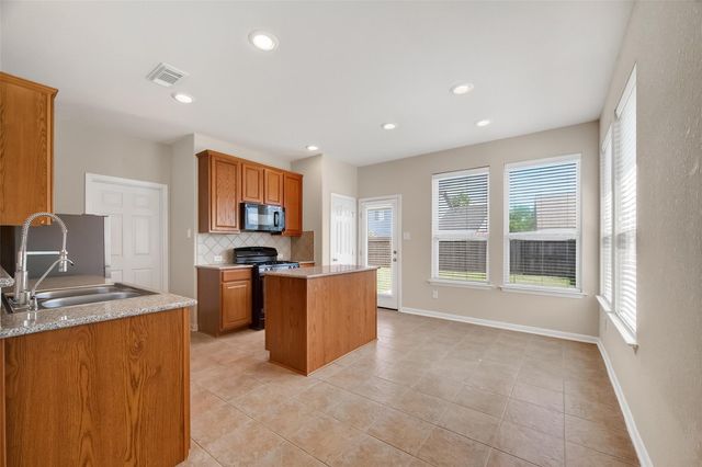 2603 Golden Creek Lane, Pearland, TX 77584