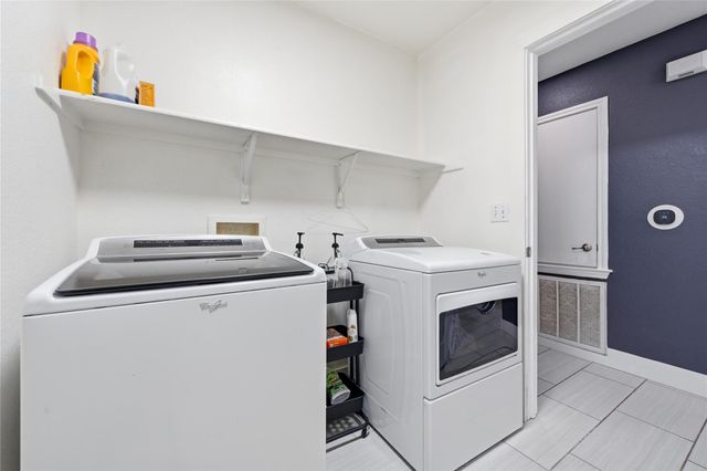 12800 Sky Harbor DR, Del Valle, TX 78617