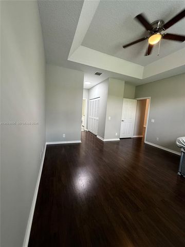 6534 NW 80th Dr, Parkland, FL 33067