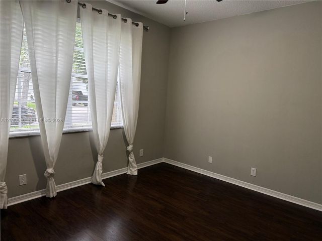6534 NW 80th Dr, Parkland, FL 33067