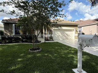 6534 NW 80th Dr, Parkland, FL 33067
