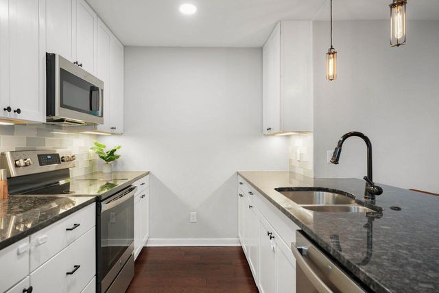 2252 Coolidge Street, Madison, WI 53704