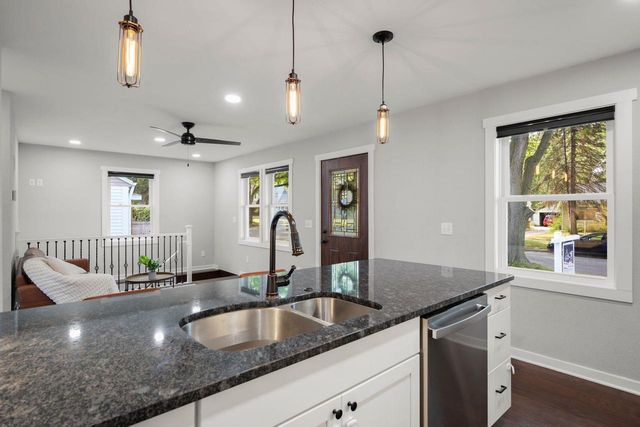 2252 Coolidge Street, Madison, WI 53704
