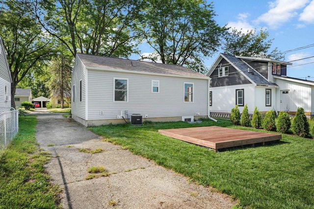 2252 Coolidge Street, Madison, WI 53704