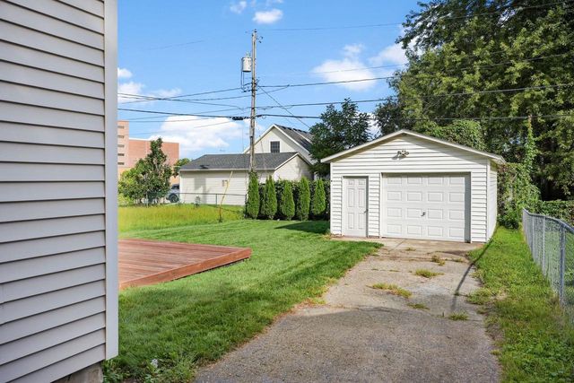 2252 Coolidge Street, Madison, WI 53704