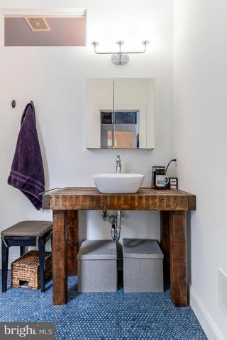 849 W 35TH, Baltimore, MD 21211