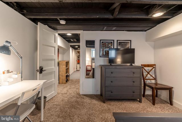 849 W 35TH, Baltimore, MD 21211