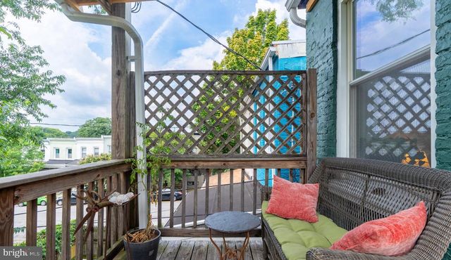 849 W 35TH, Baltimore, MD 21211