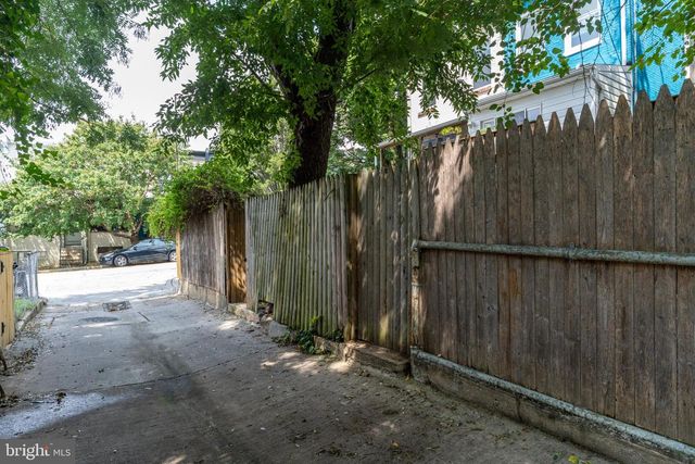 849 W 35TH, Baltimore, MD 21211