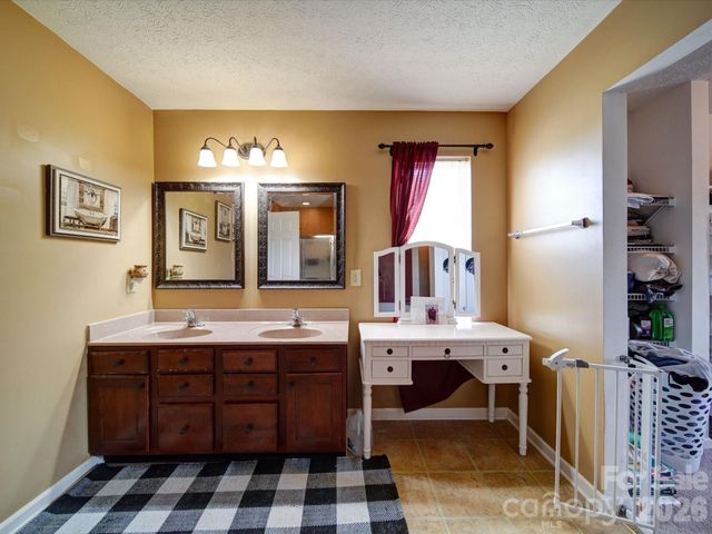 3841 Shasta Circle, Clover, SC 29710