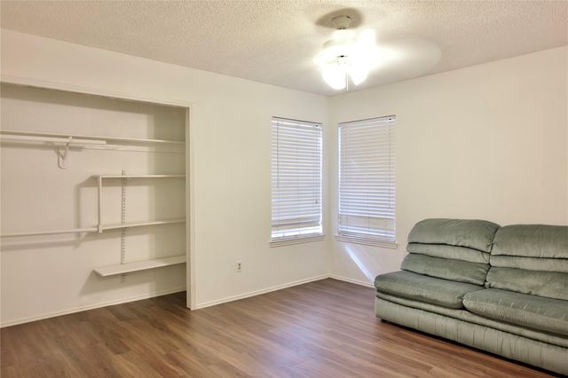 17610 Northhagen Drive, Houston, TX 77084