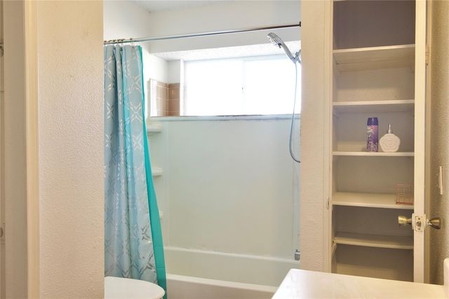 17610 Northhagen Drive, Houston, TX 77084