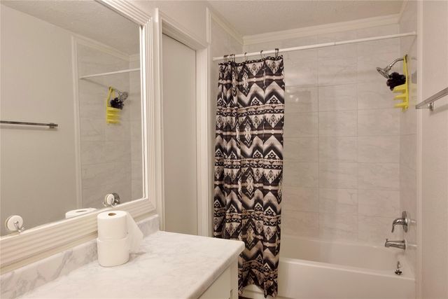 17610 Northhagen Drive, Houston, TX 77084