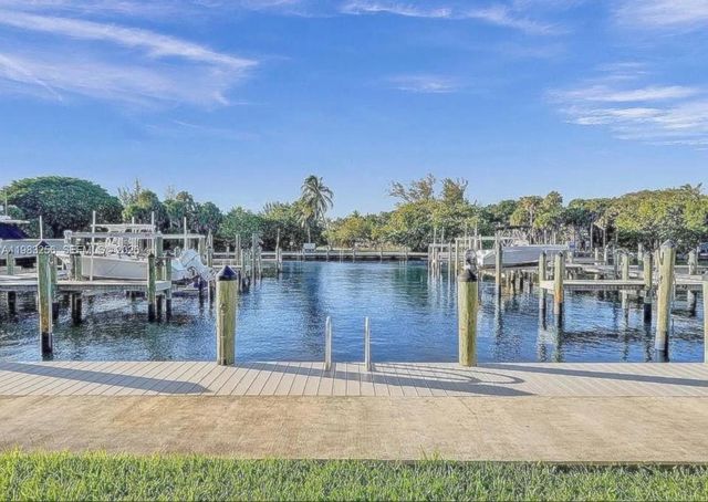 2755 Treasure Cove Cir, Dania Beach, FL 33312