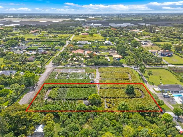 198 SW Thavenue 208 Street, Miami, FL 33187