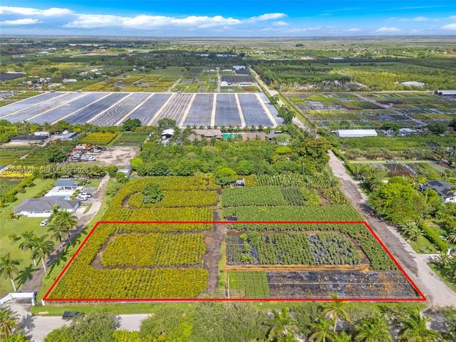 198 SW Thavenue 208 Street, Miami, FL 33187