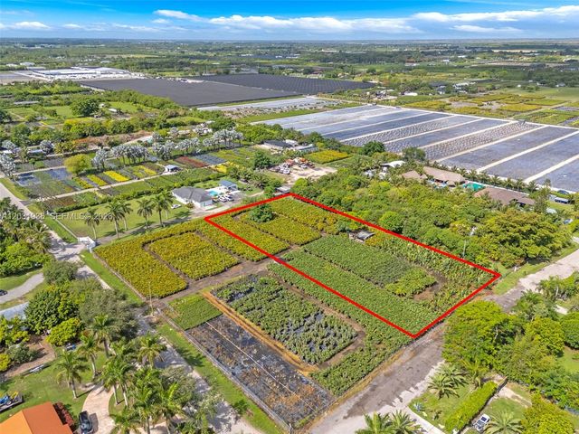 198 SW Thavenue 208 Street, Miami, FL 33187