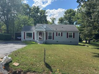 2230 Thistlewood Dr, Nashville, TN 37216