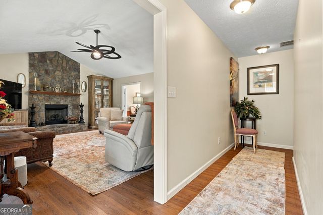 17 Bennington Drive NW, Rome, GA 30165