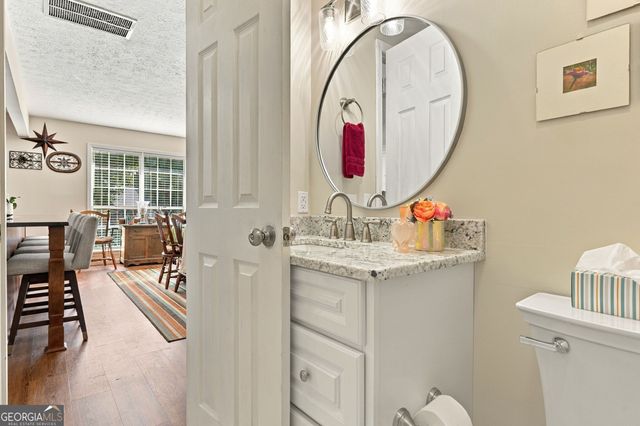 17 Bennington Drive NW, Rome, GA 30165
