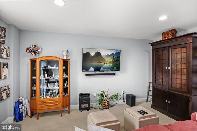 201 PERRY WAY, Cinnaminson, NJ 08077