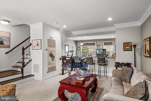 201 PERRY WAY, Cinnaminson, NJ 08077