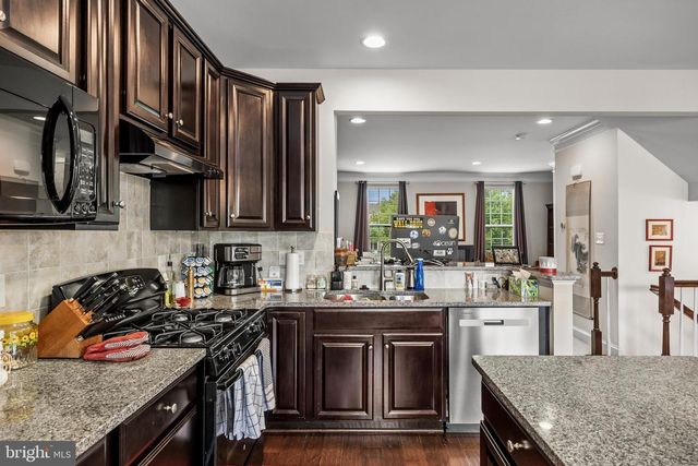 201 PERRY WAY, Cinnaminson, NJ 08077