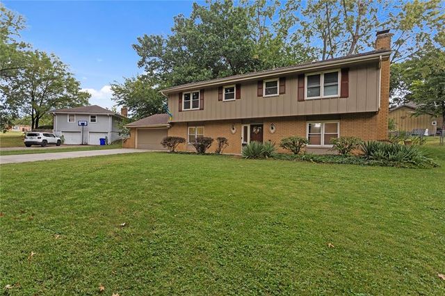 13012 Bristol Avenue, Grandview, MO 64030