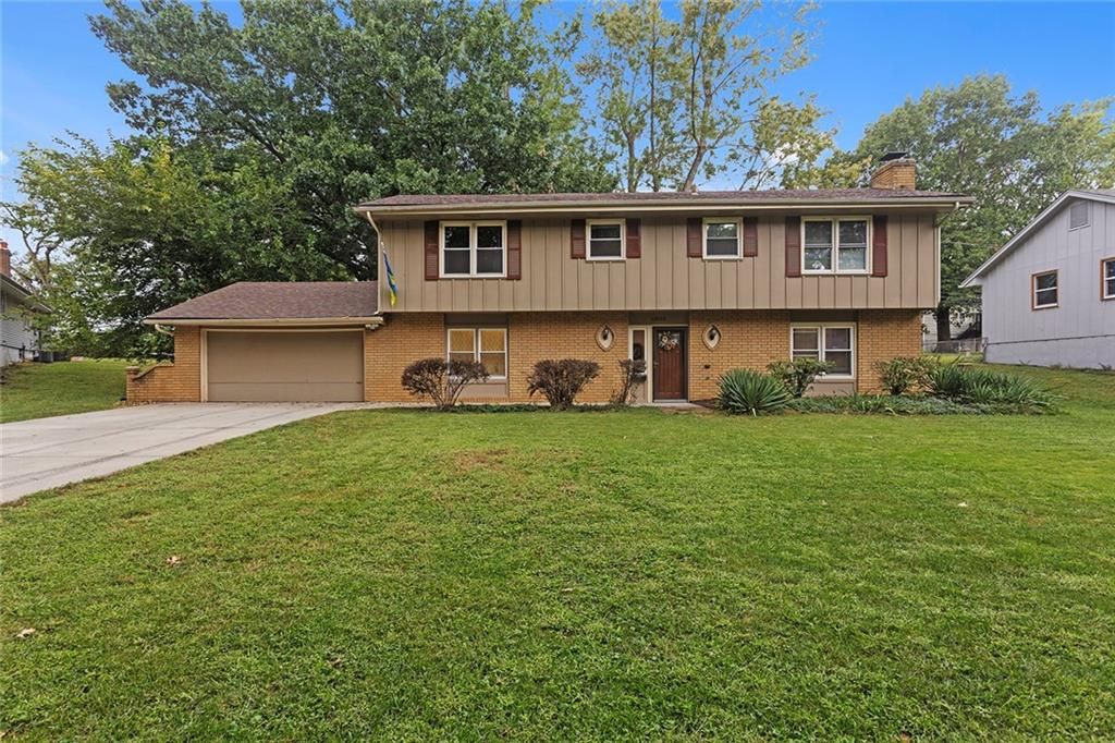 13012 Bristol Avenue, Grandview, MO 64030