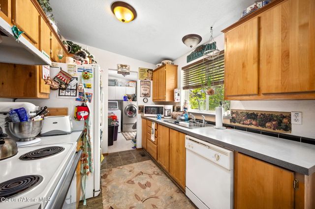 2082 W Yorkshire AVE, Coeur D'alene, ID 83815