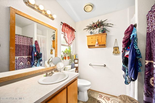 2082 W Yorkshire AVE, Coeur D'alene, ID 83815
