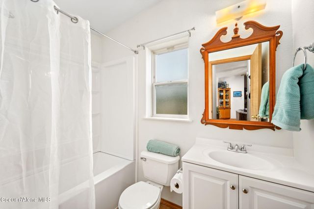 2082 W Yorkshire AVE, Coeur D'alene, ID 83815