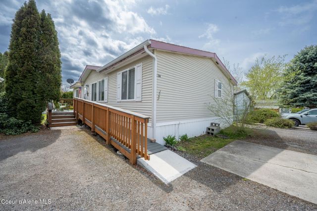 2082 W Yorkshire AVE, Coeur D'alene, ID 83815