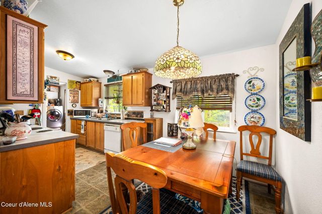 2082 W Yorkshire AVE, Coeur D'alene, ID 83815