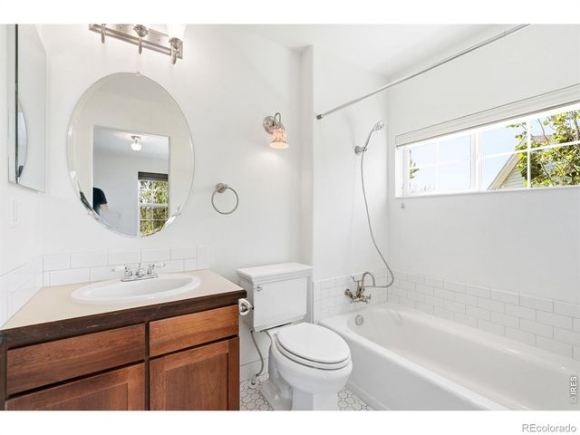 525 Casper Drive, Lafayette, CO 80026