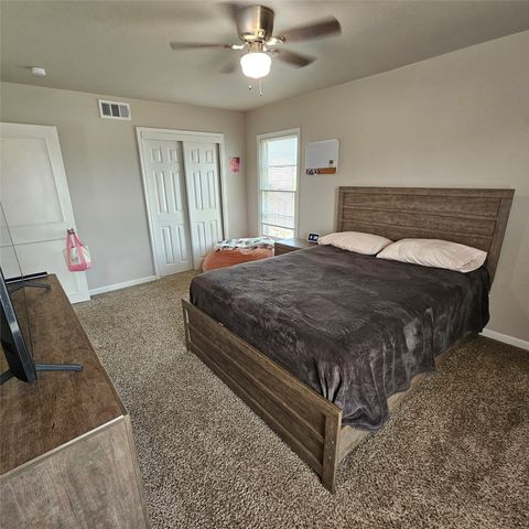 802 Brown Trail, Bedford, TX 76022