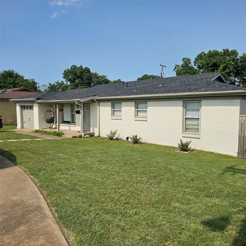 802 Brown Trail, Bedford, TX 76022