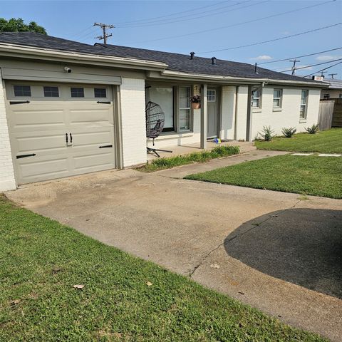 802 Brown Trail, Bedford, TX 76022