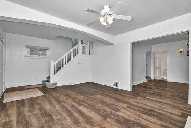 1057 W Park Front Street, Joliet, IL 60436