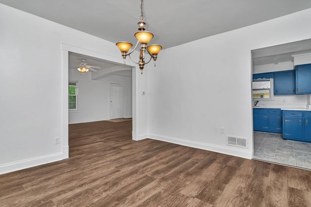 1057 W Park Front Street, Joliet, IL 60436