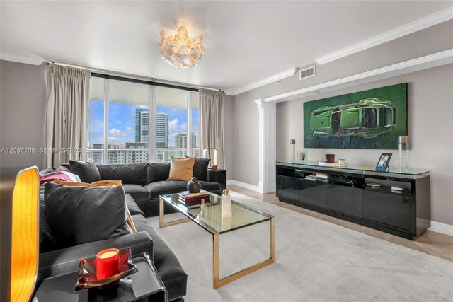 333 Las Olas Way 2409, Fort Lauderdale, FL 33301