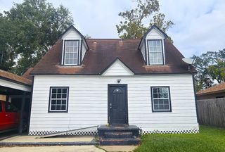 402 W James Avenue, Baytown, TX 77520