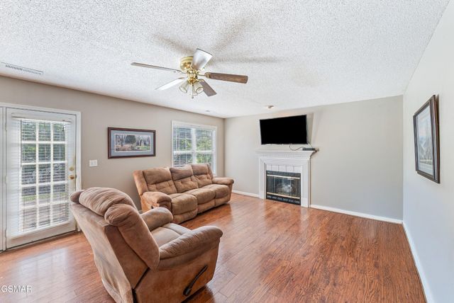 7648 Saddlebrooke Drive, Knoxville, TN 37938