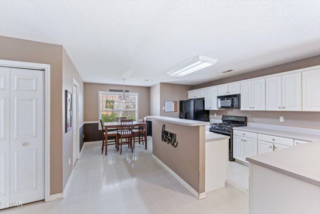 7648 Saddlebrooke Drive, Knoxville, TN 37938