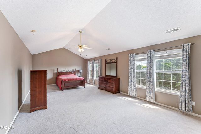 7648 Saddlebrooke Drive, Knoxville, TN 37938