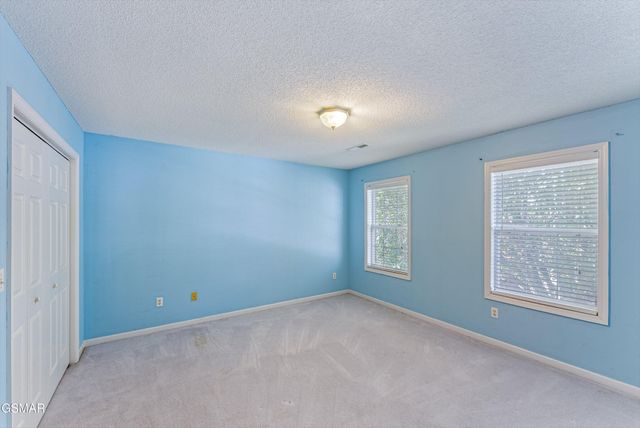 7648 Saddlebrooke Drive, Knoxville, TN 37938